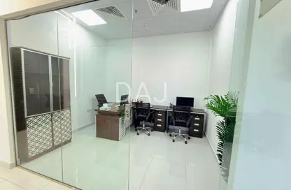 مكتب - غرفة نوم - 1 حمام للايجار في ريد اڤينيو - منطقة القرهود - دبي