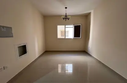 Apartment - 1 Bedroom - 2 Bathrooms for rent in Al Qulaya'ah - Al Sharq - Sharjah