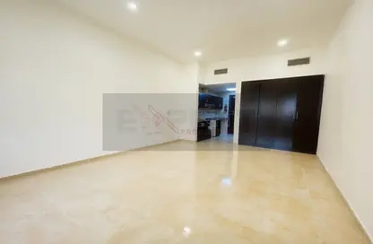 Apartment - Studio - 1 Bathroom for rent in Silicon Gates 1 - Silicon Gates - Dubai Silicon Oasis - Dubai