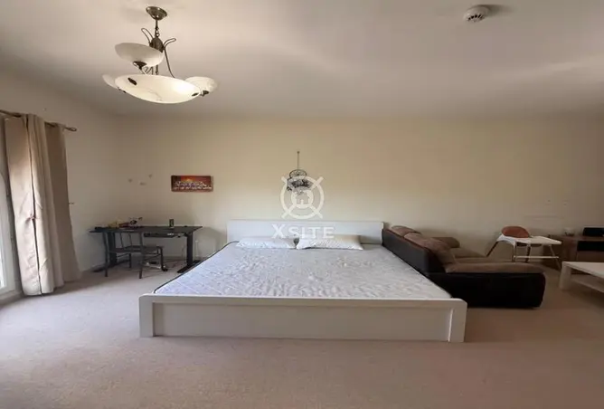 98709949 - Property Image 2