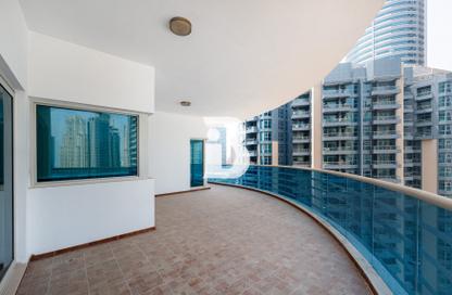 Apartment - 3 Bedrooms - 3 Bathrooms for rent in Cascades Tower - Dubai Marina - Dubai