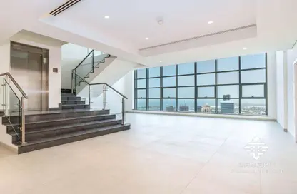 Apartment - 3 Bedrooms - 4 Bathrooms for sale in Marina Arcade Tower - Dubai Marina - Dubai