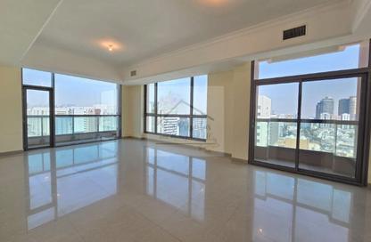 Apartment - 3 Bedrooms - 4 Bathrooms for rent in Madinat Zayed Tower - Muroor Area - Abu Dhabi