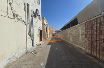 Warehouse - Studio for rent in Umm Al Thuoob - Umm Al Quwain