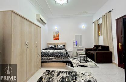 Apartment - Studio - 1 for rent in Al Dhafrah Street - Al Mushrif - Abu Dhabi Apartment - Studio - 1 for rent in Al Dhafrah Street - Al Mushrif - Abu Dhabi