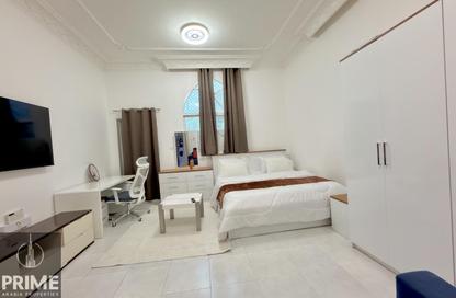 Apartment - Studio - 1 for rent in Al Dhafrah Street - Al Mushrif - Abu Dhabi