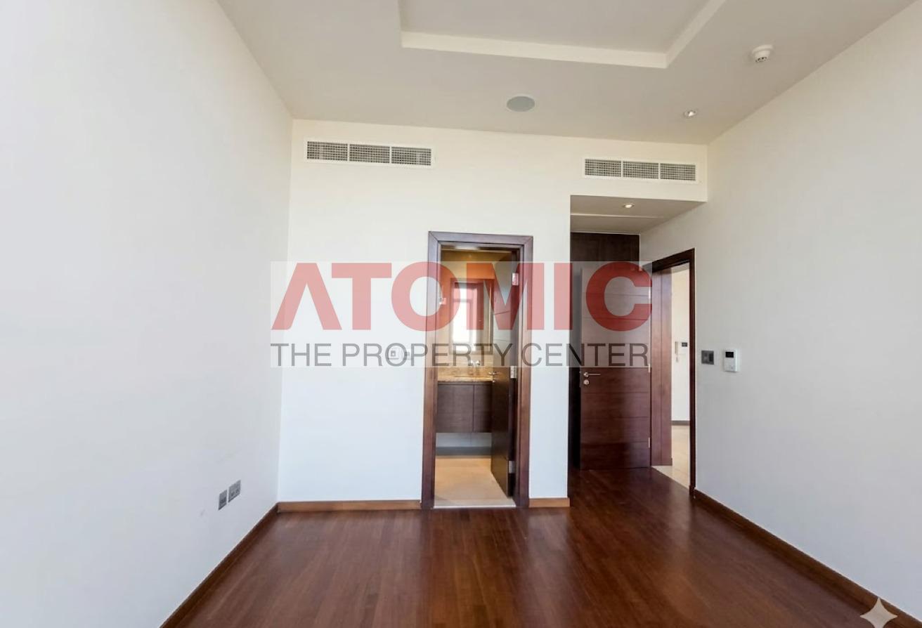2 bed+study with partial sea view available. photo 14
