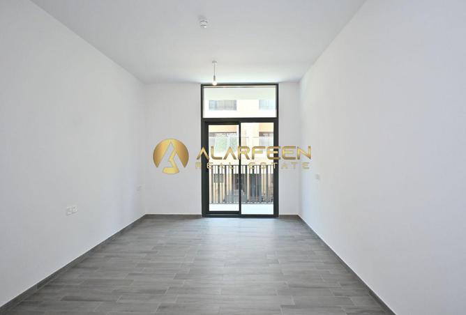 Community View | Fitted Kitchen | Prime Location photo 2