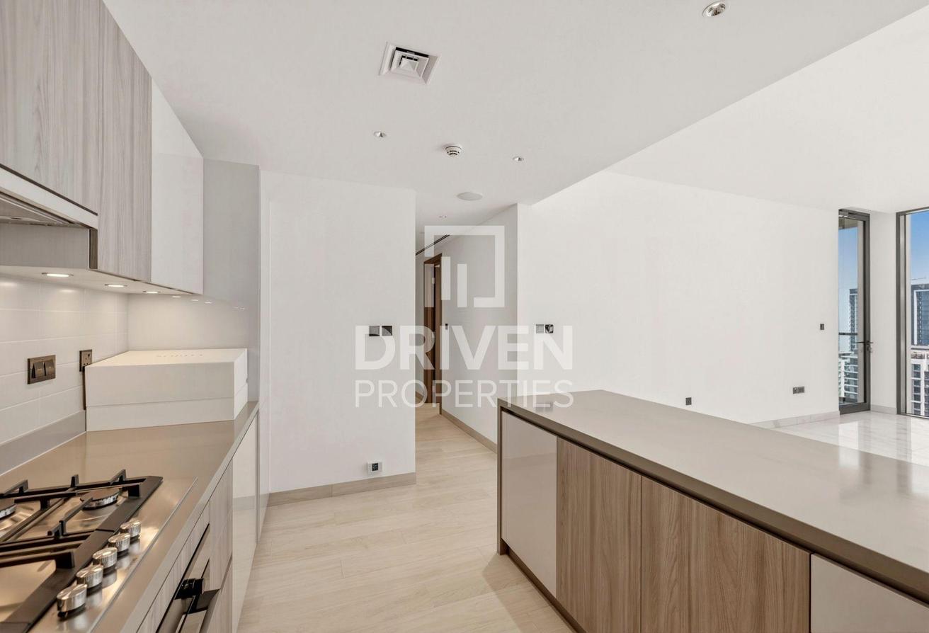 Brand New Unit | Appliance Included | Mid Floor photo 16