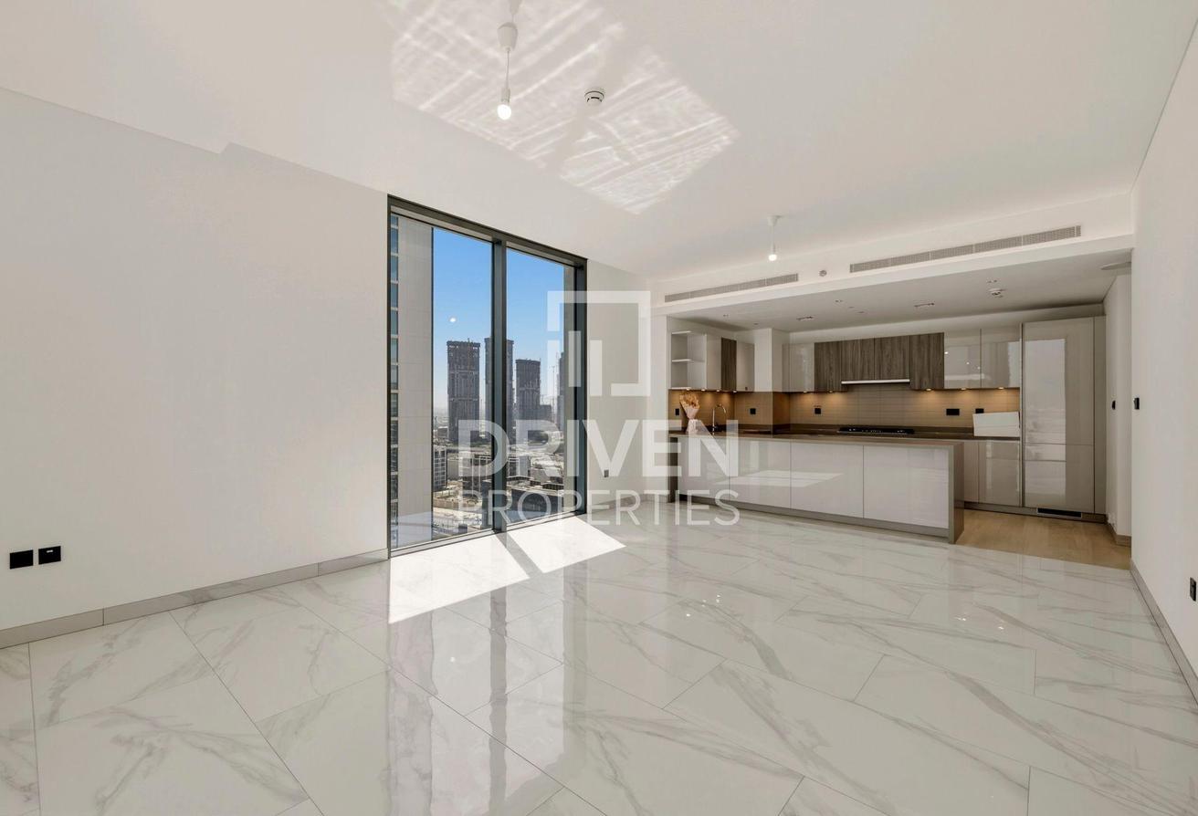 Brand New Unit | Appliance Included | Mid Floor photo 6