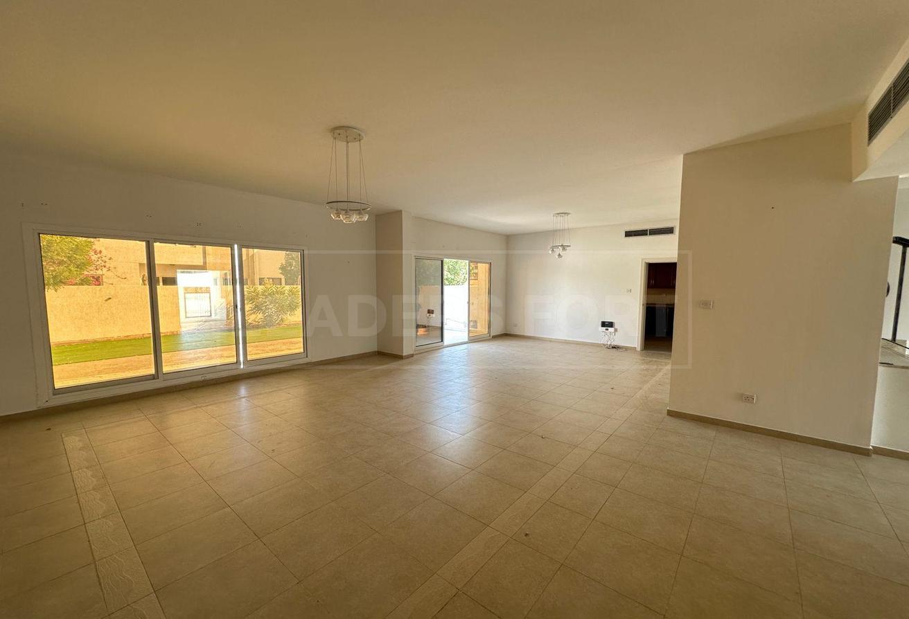 5BR Villa for Rent | Umm Suqeim 1 | Vacant photo 2