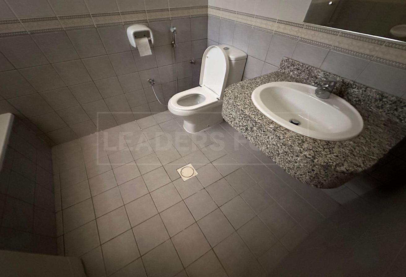 5BR Villa for Rent | Umm Suqeim 1 | Vacant photo 13