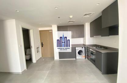 Apartment - 2 Bedrooms - 3 Bathrooms for rent in Tiraz 2 - Aljada - Sharjah
