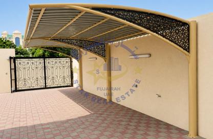 Villa - 5 - 5 for rent in Downtown Fujairah - Fujairah
