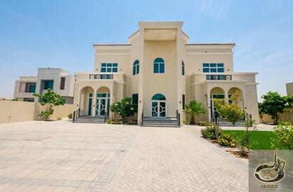 Villa - 6 Bedrooms - 7+ Bathrooms for rent in Nad Al Sheba 4 - Nad Al Sheba - Dubai Villa - 6 Bedrooms - 7+ Bathrooms for rent in Nad Al Sheba 4 - Nad Al Sheba - Dubai
