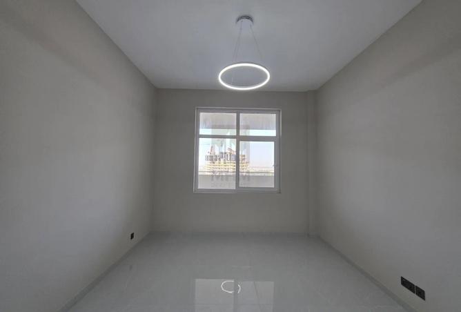 100847533 - Property Image 3