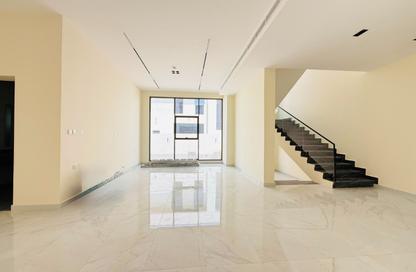 Villa - 4 - 6 for rent in Al Tai - Sharjah