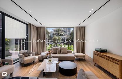 Villa - 6 Bedrooms - 6 Bathrooms for sale in Garden Homes Frond B - Garden Homes - Palm Jumeirah - Dubai