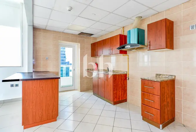 166571956 - Property Image 2