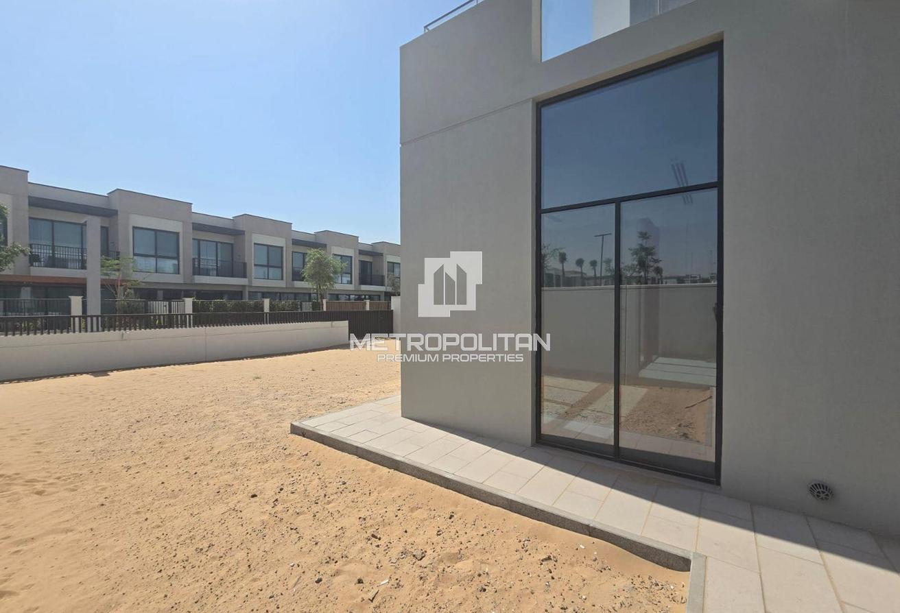 Corner Unit | Type B | Vacant | Bigger Plot photo 20