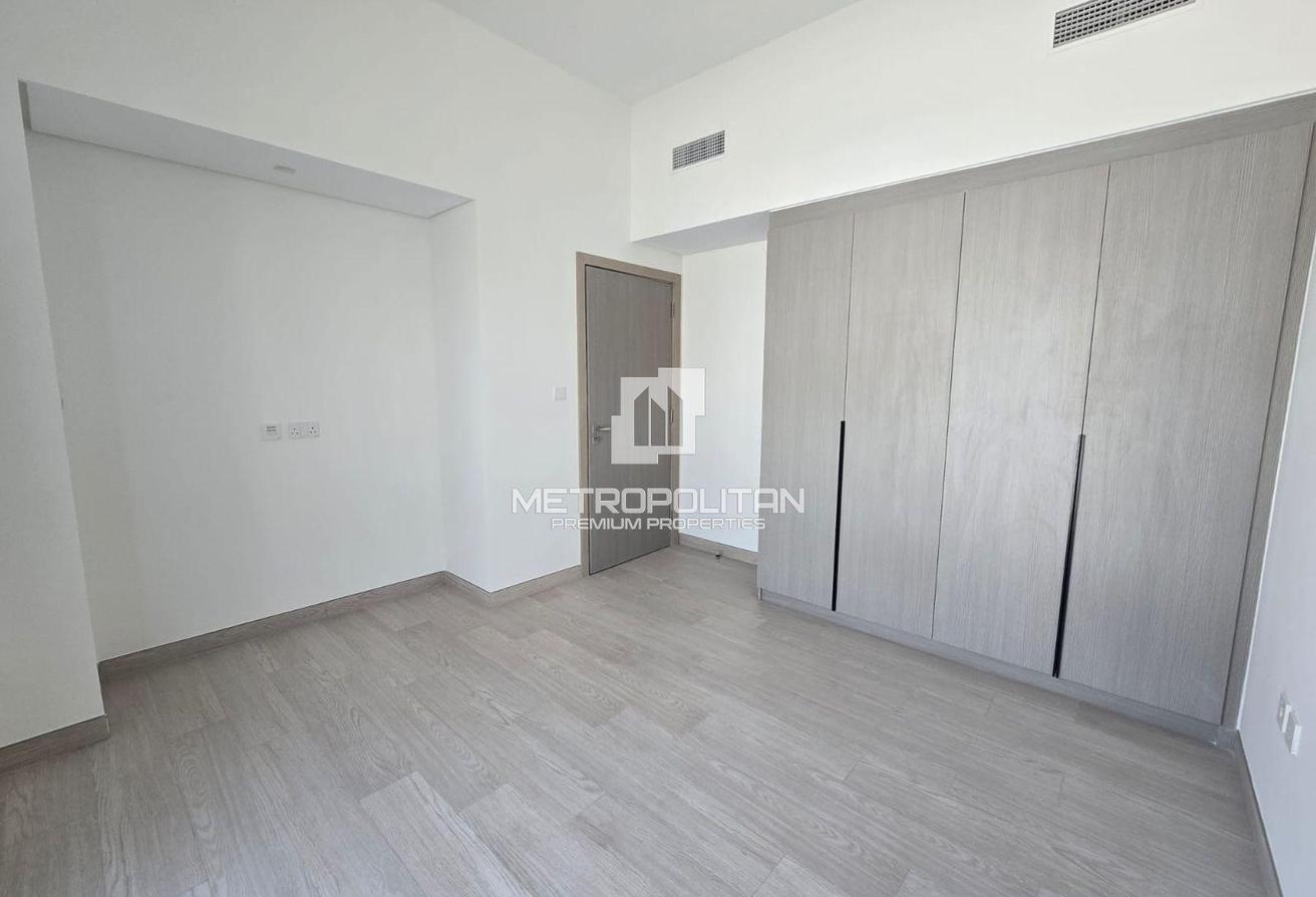 Corner Unit | Type B | Vacant | Bigger Plot photo 12