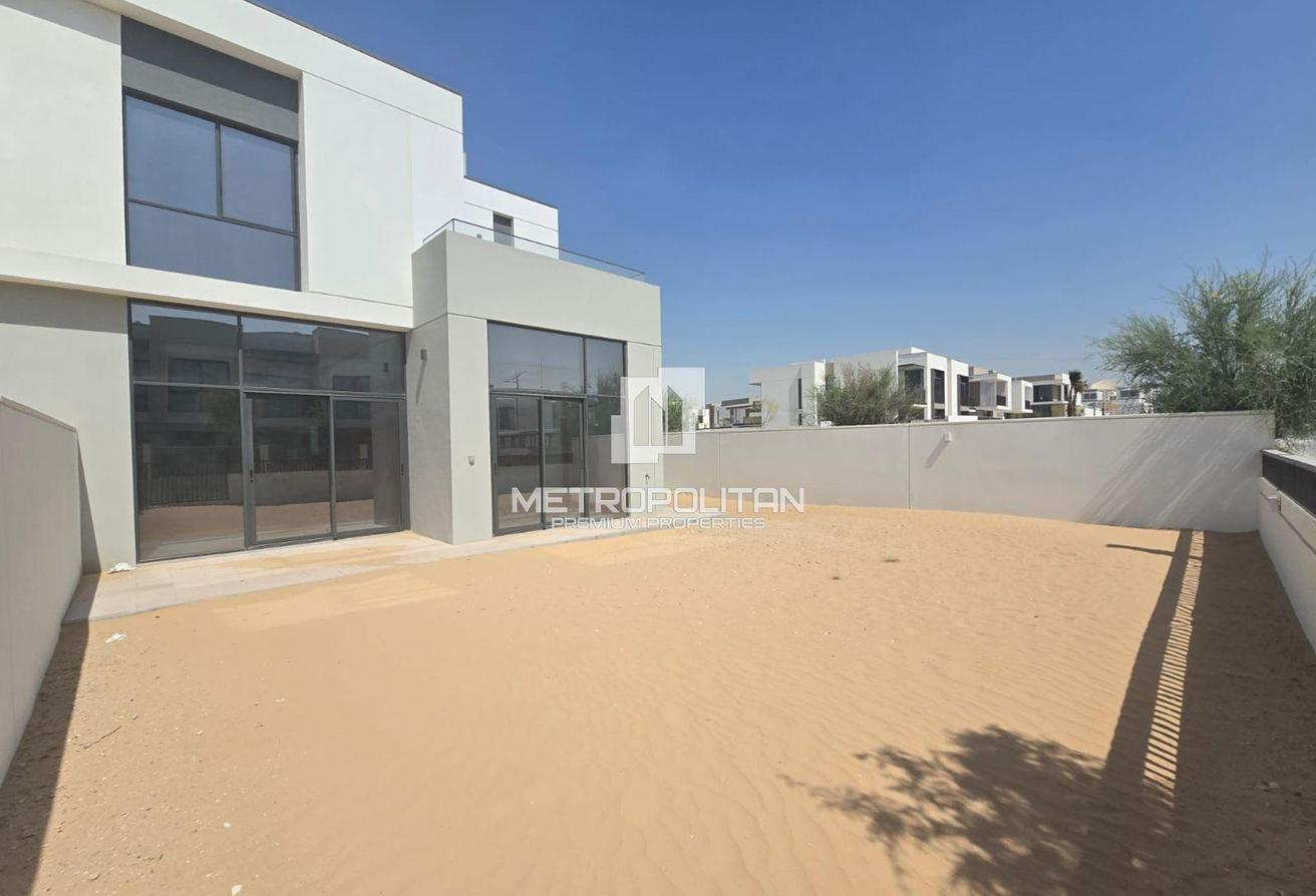 Corner Unit | Type B | Vacant | Bigger Plot photo 18