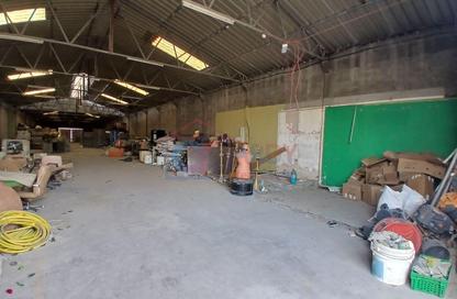 Warehouse - Studio - 1 Bathroom for rent in Ras Al Khor - Dubai