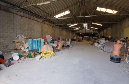 Warehouse - Studio - 1 Bathroom for rent in Ras Al Khor - Dubai