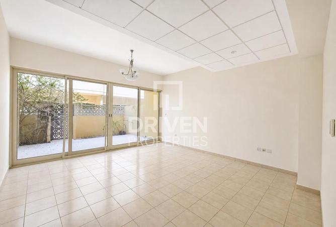 Spacious | Private Garden | Tranquil Living photo 2
