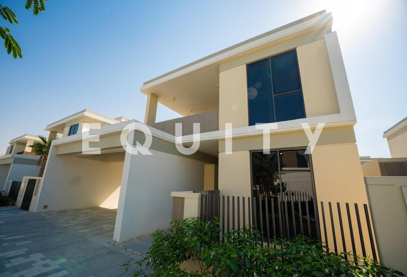 Single Row | Now Available | Call Now | 4 BR photo 4