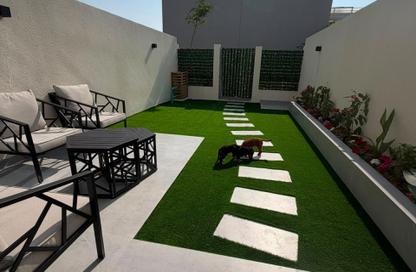 Townhouse - 2 - 2 for rent in Rukan 3 - Rukan - Dubai