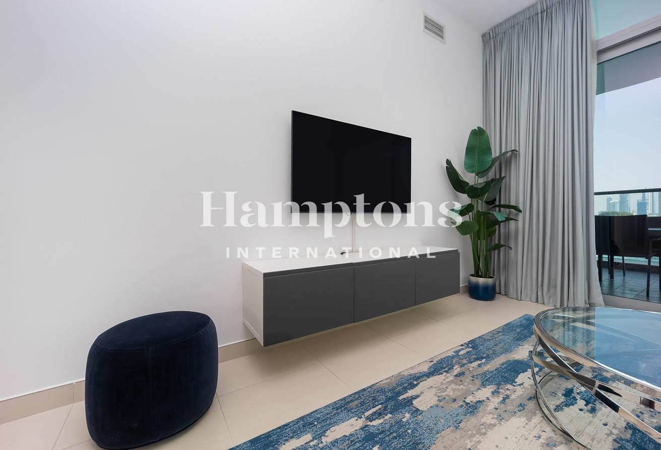 Furnished |Upgraded Kitchen | Maintenance | Nov 15 photo 14
