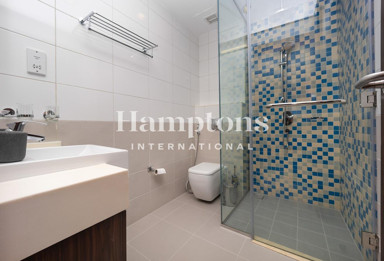 Furnished |Upgraded Kitchen | Maintenance | Nov 15 photo 26