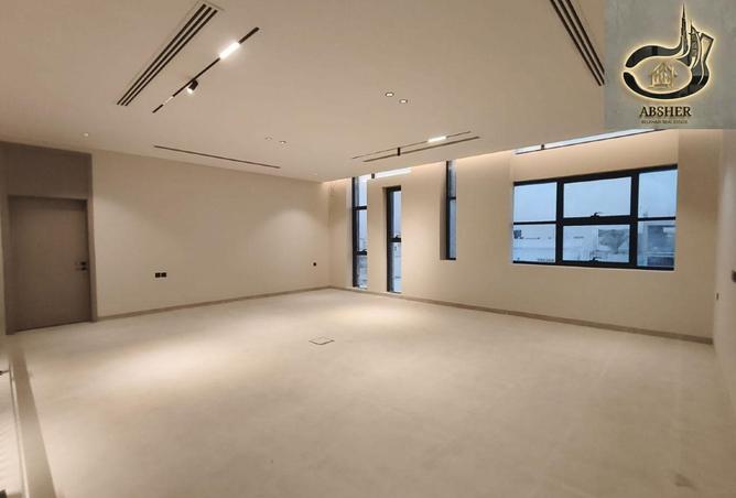 74253771 - Property Main Image