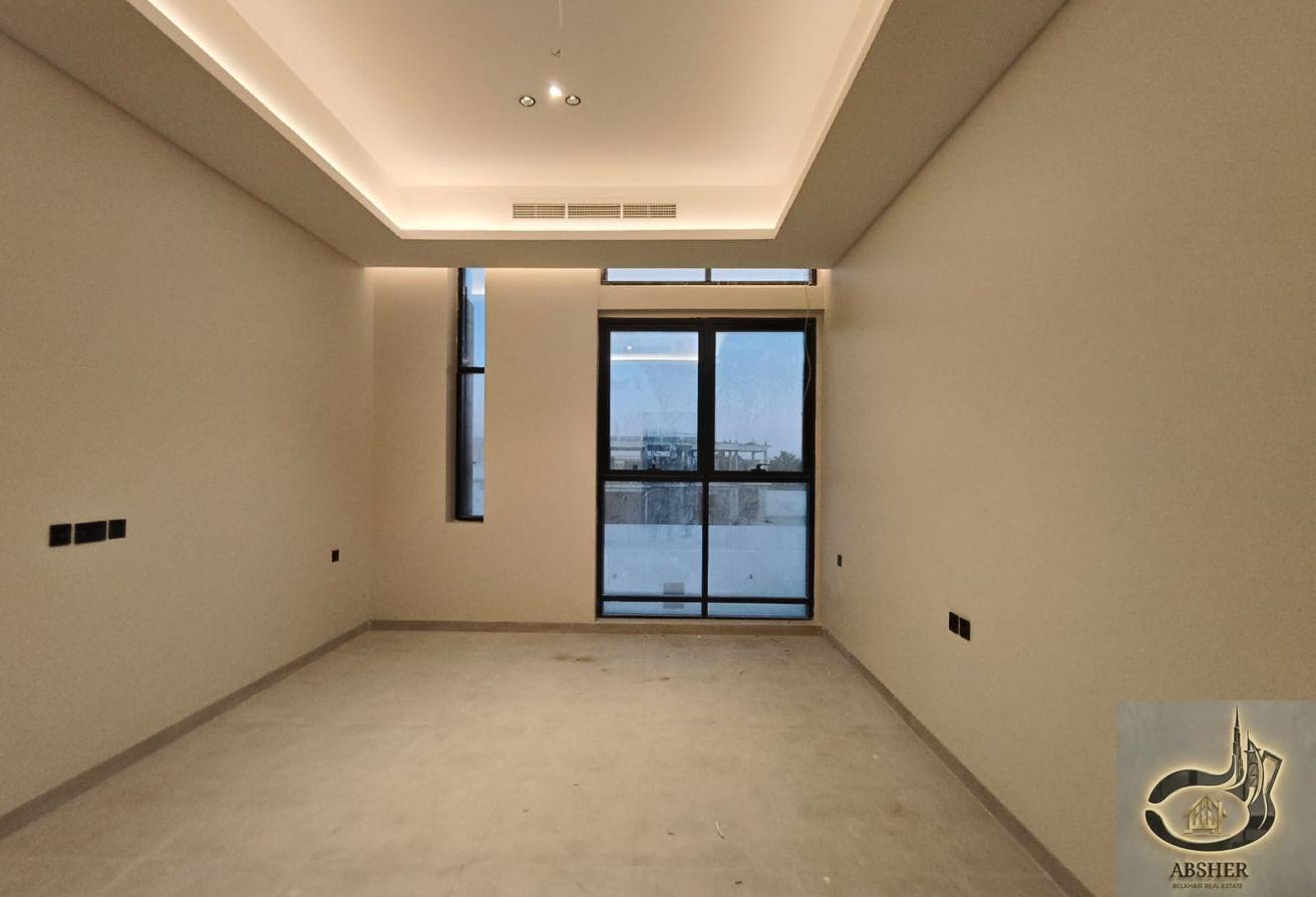 Luxury 4 Bedrooms Modern Design Brand New photo 7