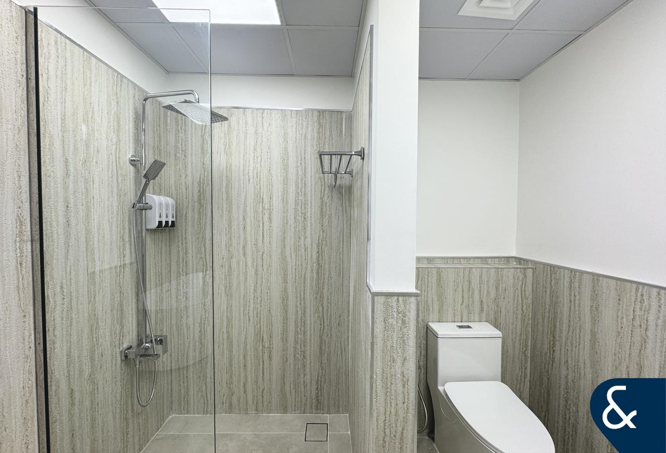 Upgraded | Fully Furnished | Marina View photo 17