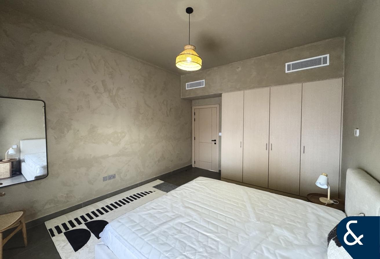 Upgraded | Fully Furnished | Marina View photo 21