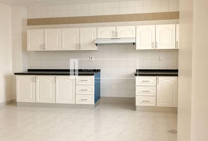 94021341 - Property Image 3