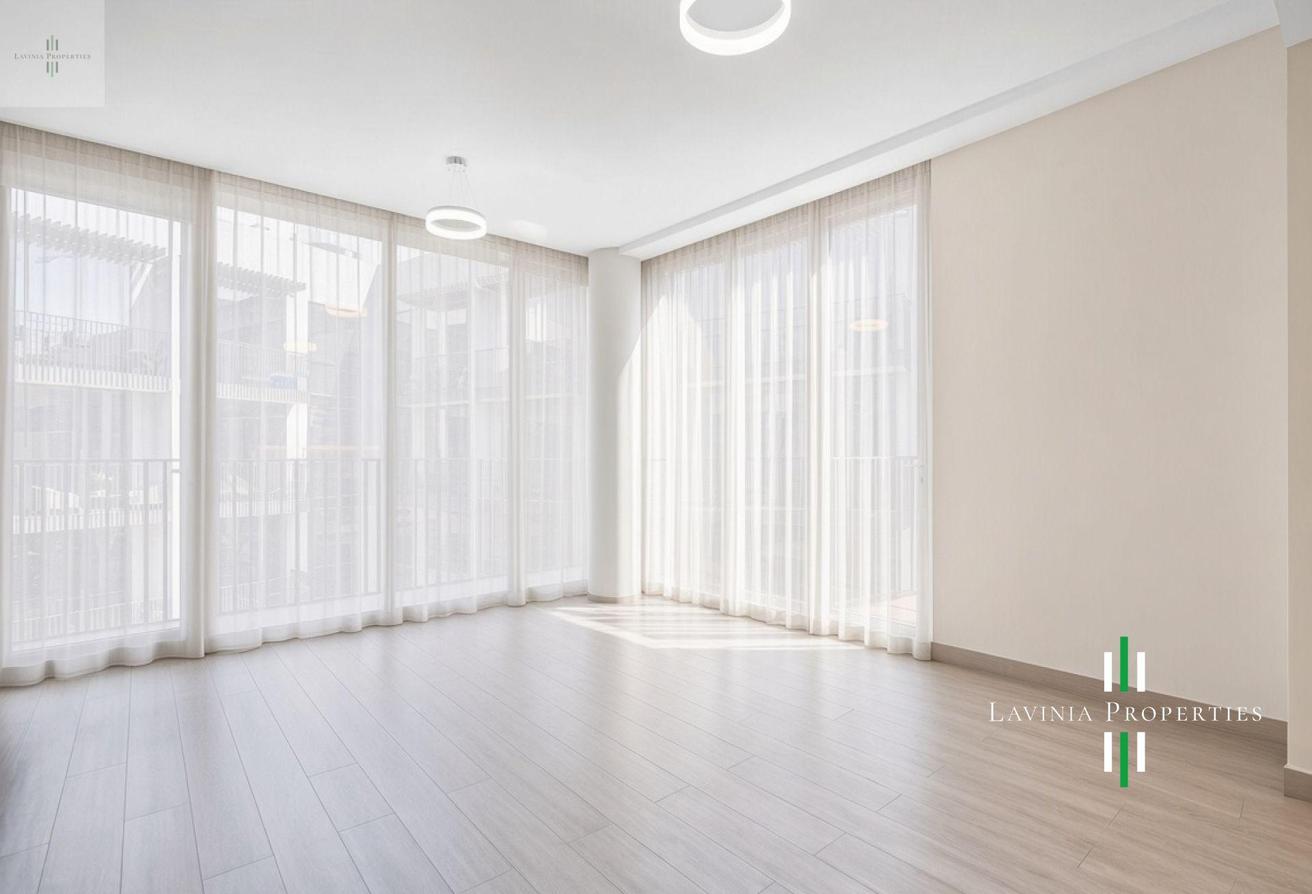 SPACIOUS LIVING AREA | OPEN VIEW | VACANT photo 4