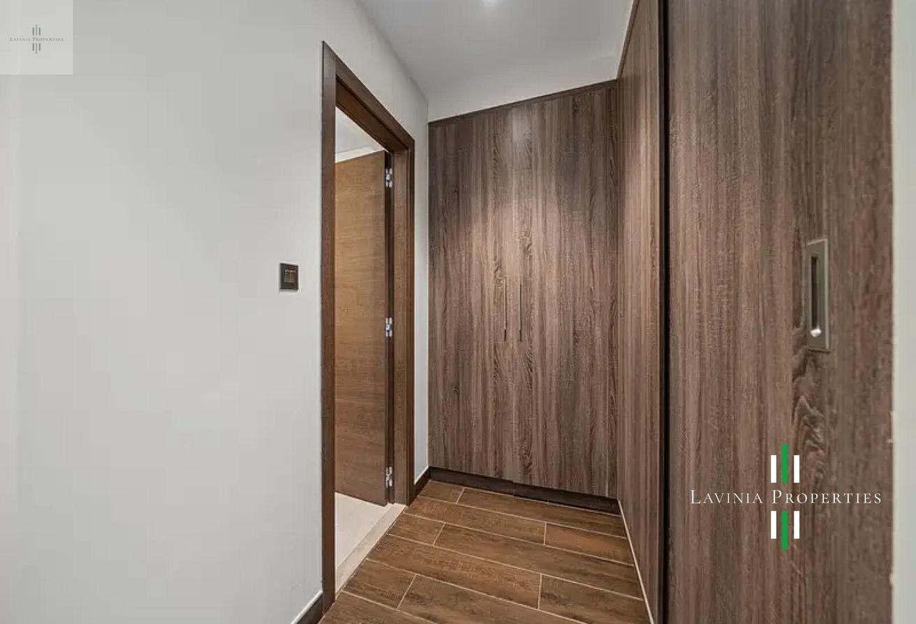 SPACIOUS LIVING AREA | OPEN VIEW | VACANT photo 9