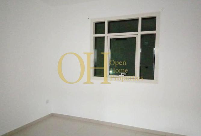 74231608 - Property Image 3