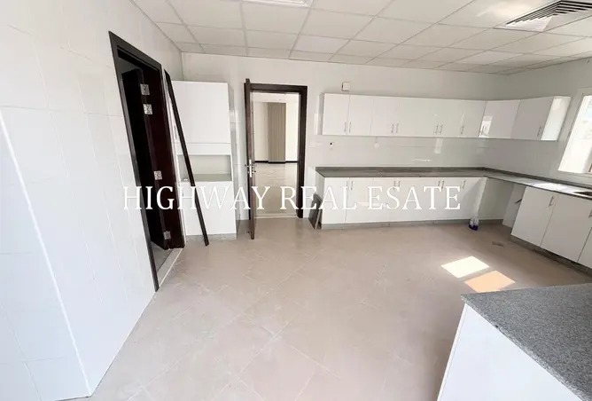 145516103 - Property Image 3