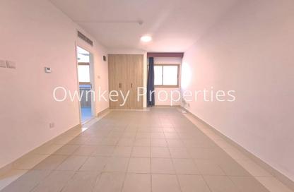 Apartment - Studio - 1 Bathroom for rent in AAAF Building - Al Mankhool - Bur Dubai - Dubai