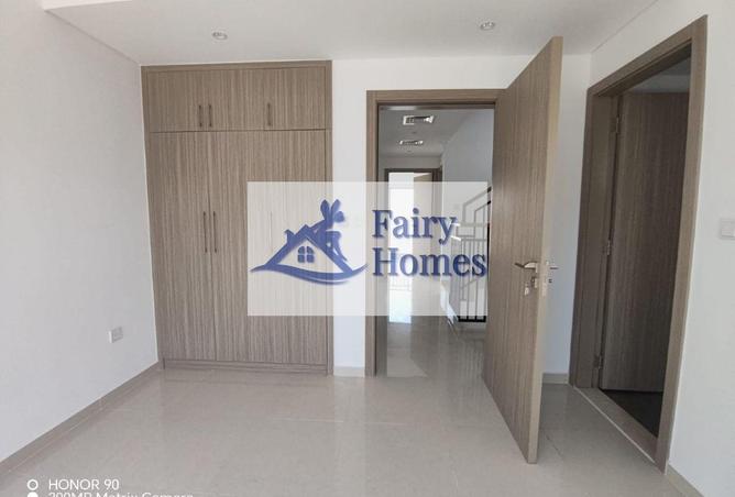 101705798 - Property Main Image