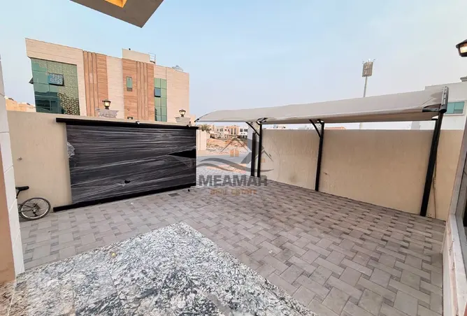 155076404 - Property Image 3