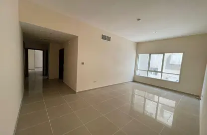 شقة - 2 غرف نوم - 3 حمامات للايجار في المجاز 2 - المجاز - الشارقة