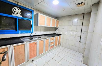 Apartment - 2 - 2 for rent in Dar Al Majaz - Jamal Abdul Nasser Street - Al Majaz - Sharjah