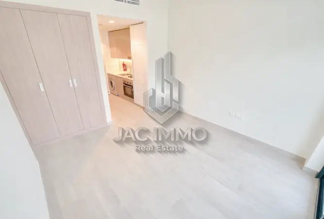 110048180 - Property Image 2