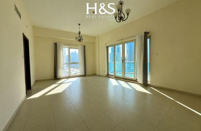 Apartment - 1 - 2 for rent in Cascades Tower - Dubai Marina - Dubai Apartment - 1 - 2 for rent in Cascades Tower - Dubai Marina - Dubai