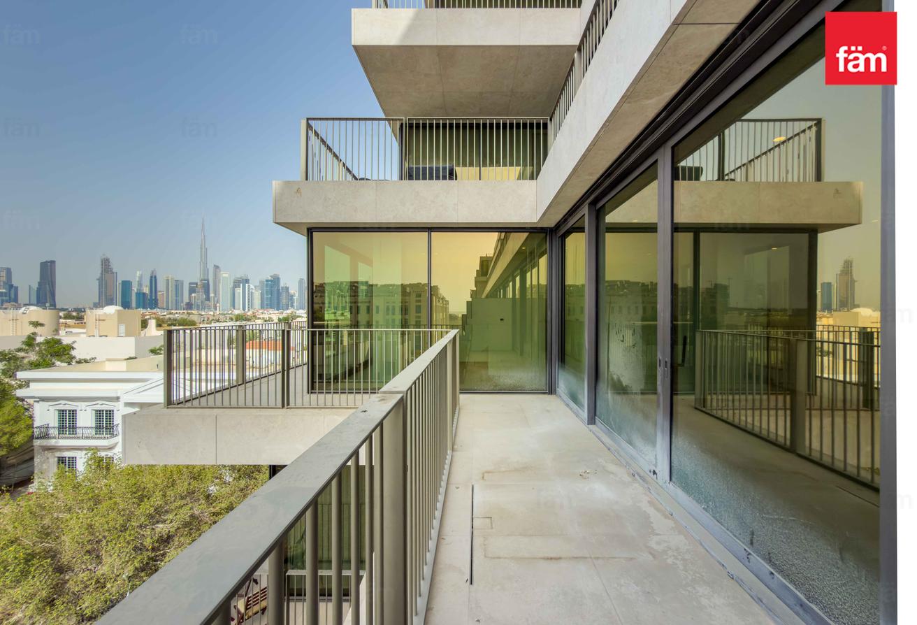 2br+M | Ultra Luxury Location | Burj Views photo 6